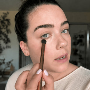 2. Apply With the Free Brush